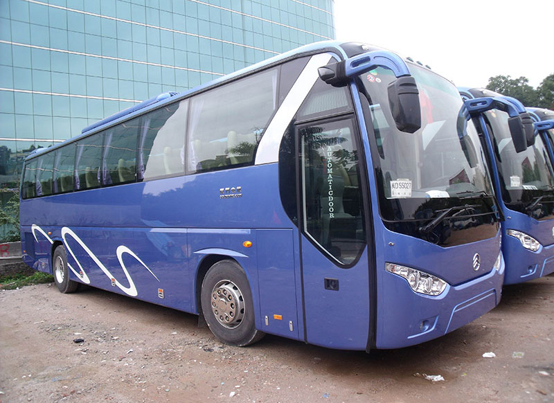 廣州租車公司：33座中巴